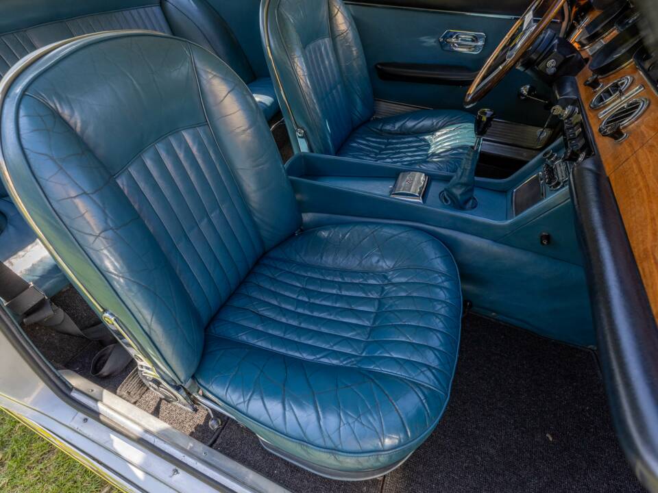 Imagen 21/47 de Ferrari 330 GT 2+2 (1964)