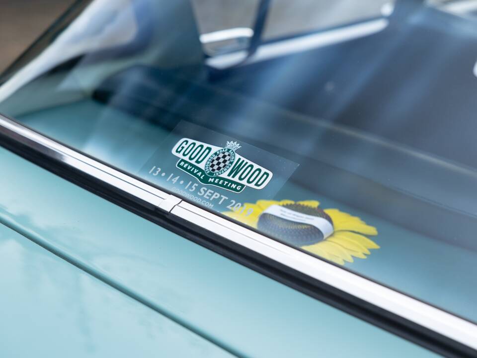 Bild 22/50 von Vauxhall Cresta (1961)