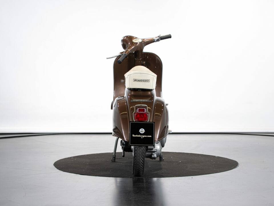 Immagine 3/50 di Piaggio Vespa 125 Primavera (1975)