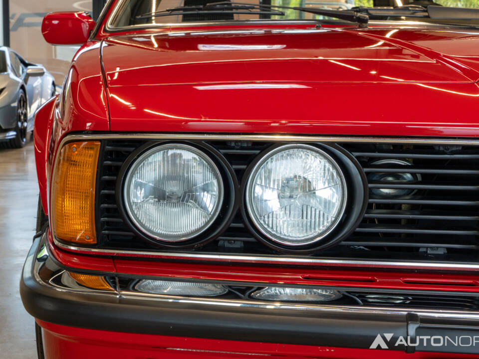 Image 12/51 of BMW M 635 CSi (1985)