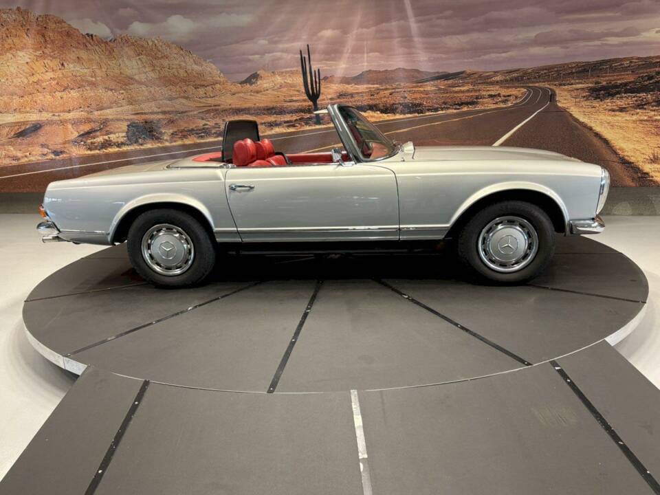 Bild 8/36 von Mercedes-Benz 280 SL (1970)
