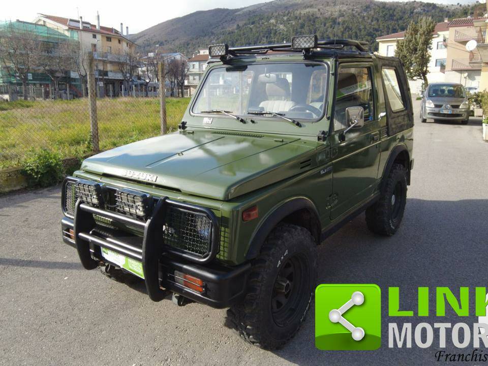 Image 1/10 of Suzuki SJ 410 (1988)