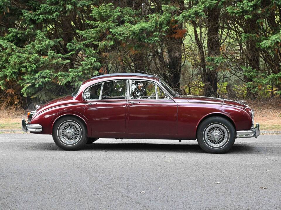 Bild 2/48 von Jaguar Mk II 3.4 (1963)