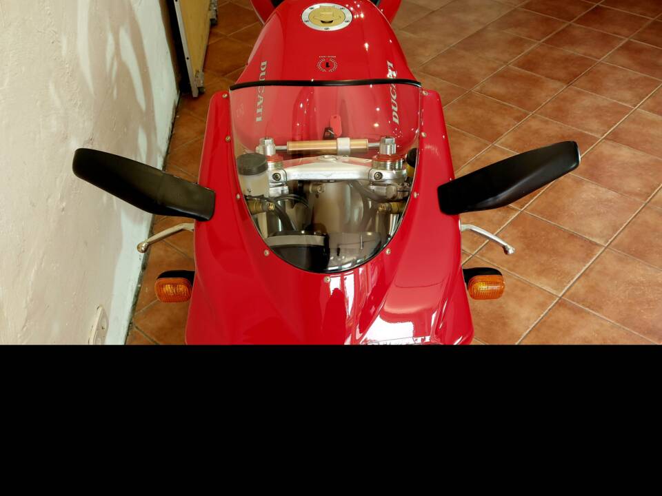 Bild 14/42 von Ducati 916 (1995)