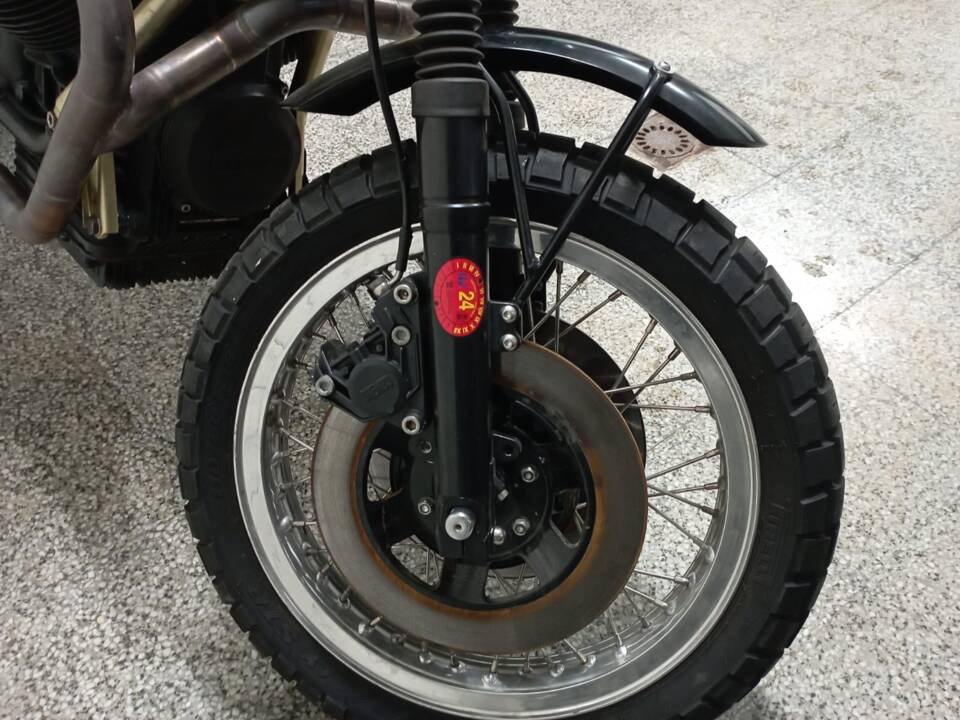 Image 6/13 of Moto Guzzi DUMMY (1983)