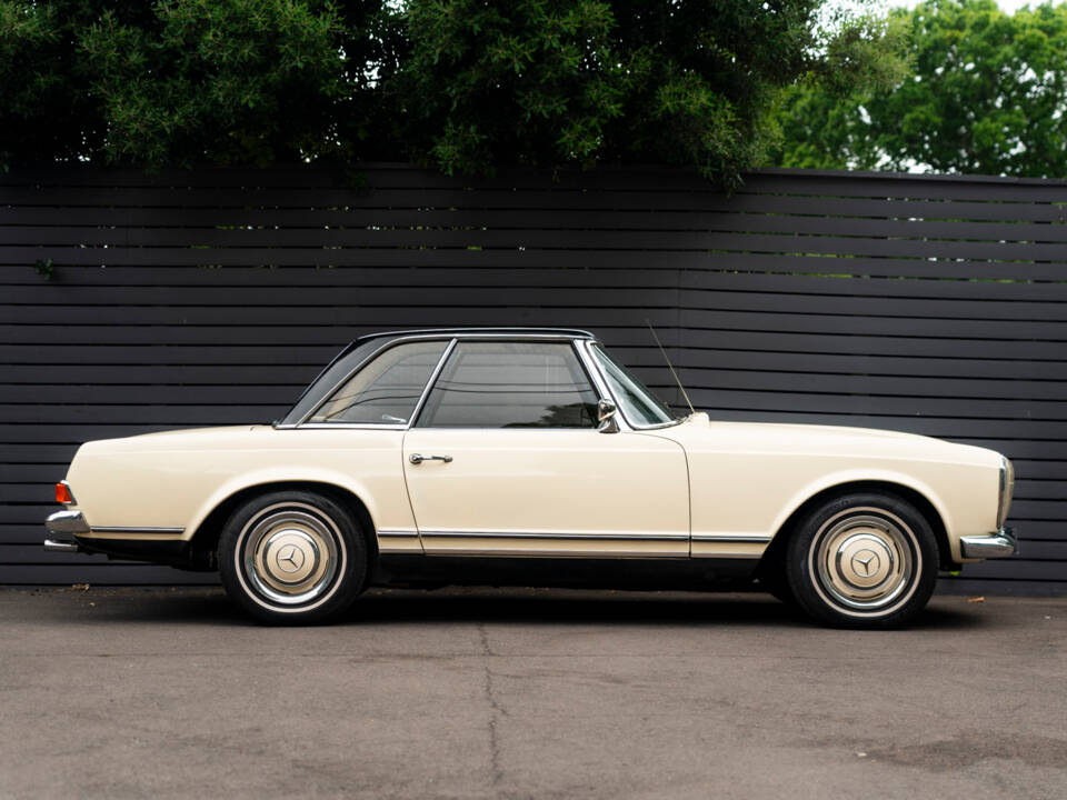 Image 6/52 of Mercedes-Benz 230 SL (1964)