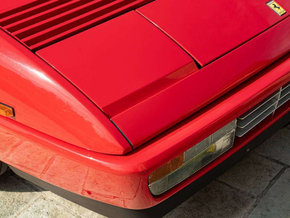 Image 19/50 of Ferrari Mondial T (1991)