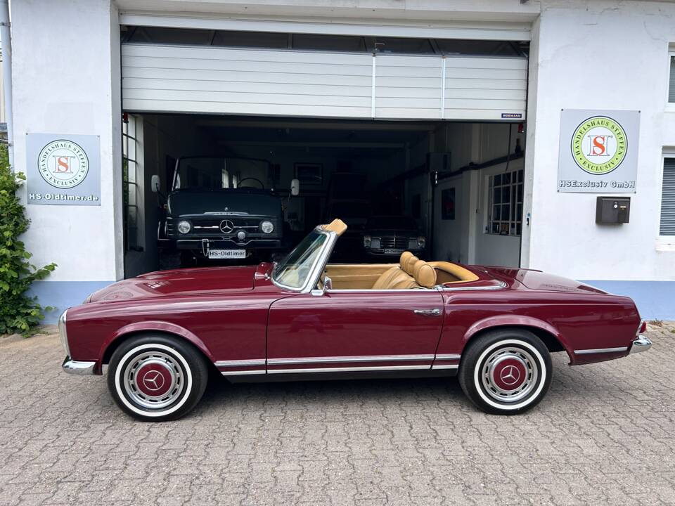 Image 38/40 de Mercedes-Benz 280 SL (1968)