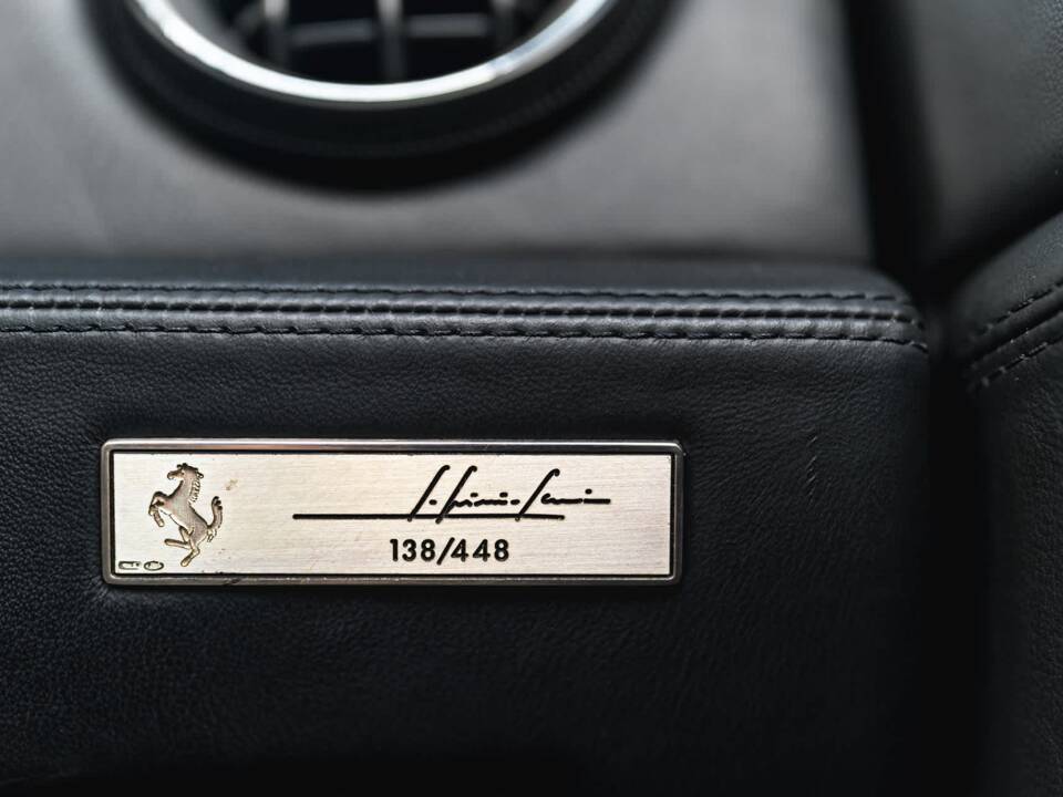 Imagen 12/25 de Ferrari 550 Barchetta (2001)