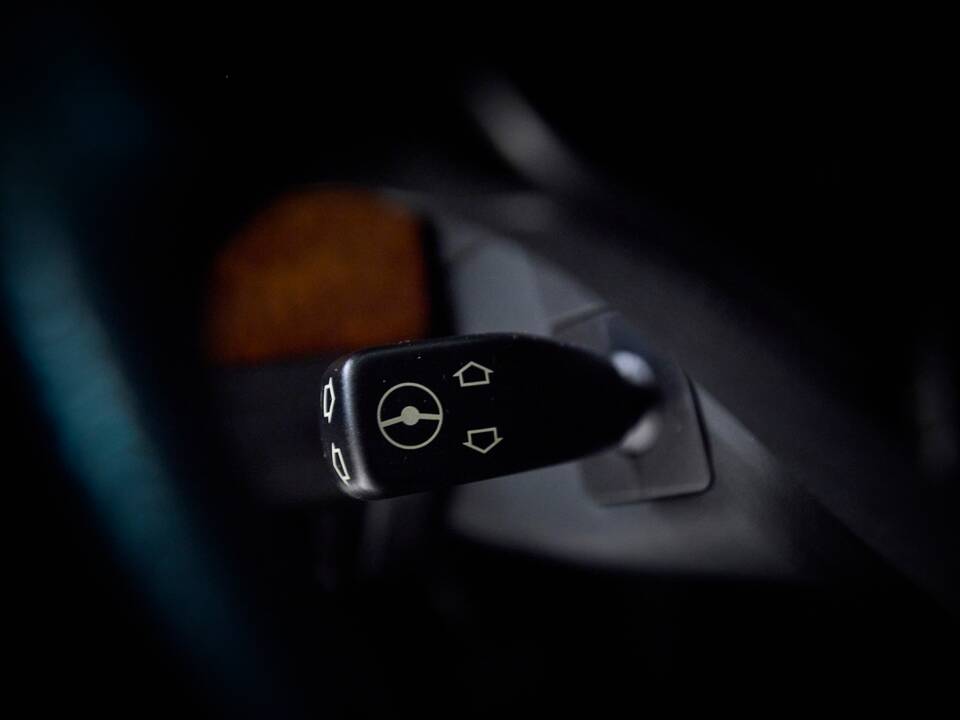 Image 76/99 of BMW M5 (2000)