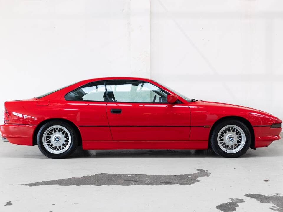 Image 4/24 of BMW 840Ci (1994)