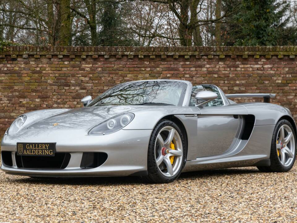 Image 1/50 de Porsche Carrera GT (2005)