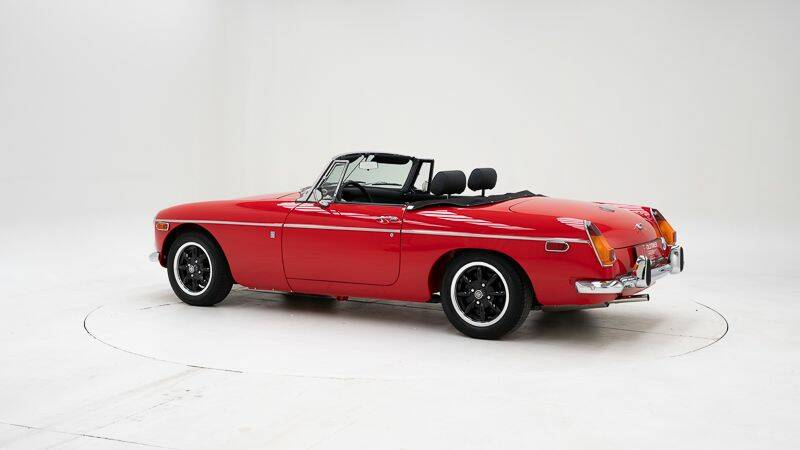 Image 4/15 of MG MGB (1971)
