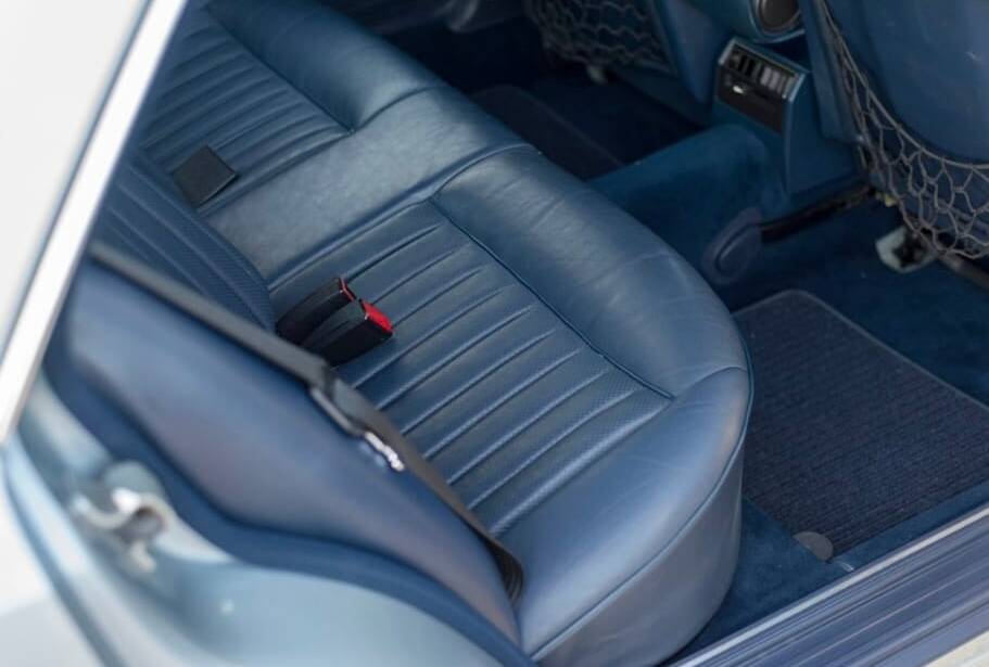 Image 67/100 of Mercedes-Benz 500 SEL (1983)