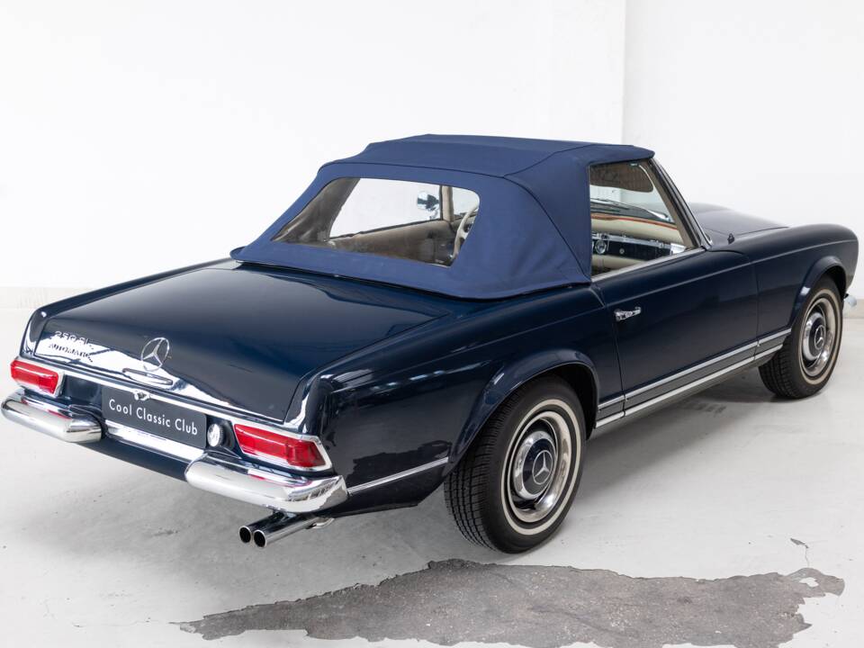 Image 5/40 de Mercedes-Benz 250 SL (1967)