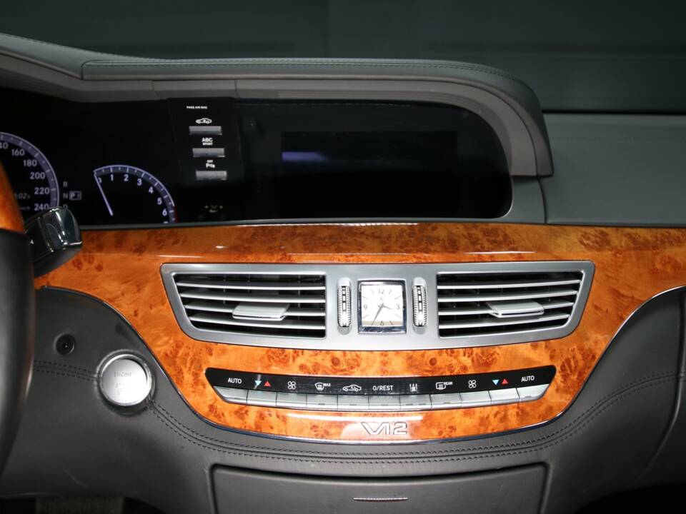 Immagine 21/78 di Mercedes-Benz S 600 L (2010)