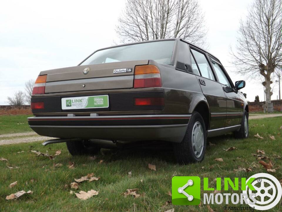 Immagine 6/10 di Alfa Romeo Giulietta 1.6 (1984)