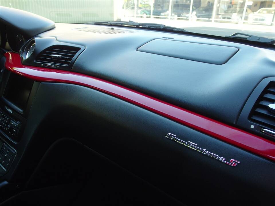 Bild 54/100 von Maserati GranTurismo S (2008)