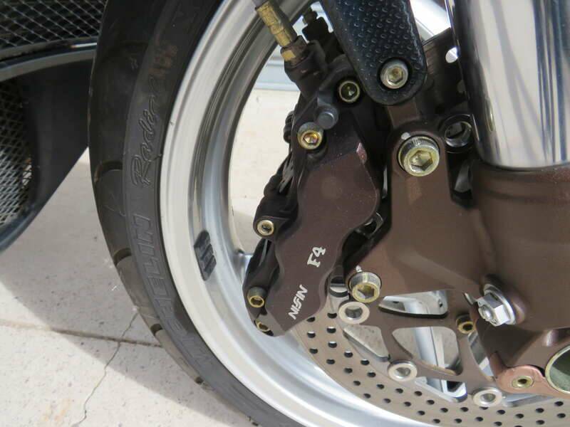 Bild 29/43 von MV Agusta Brutale 750 S (2006)