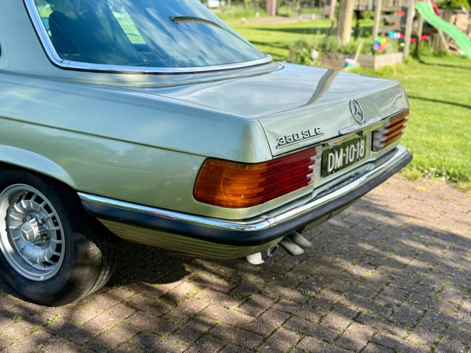 Image 13/22 of Mercedes-Benz 350 SLC (1972)