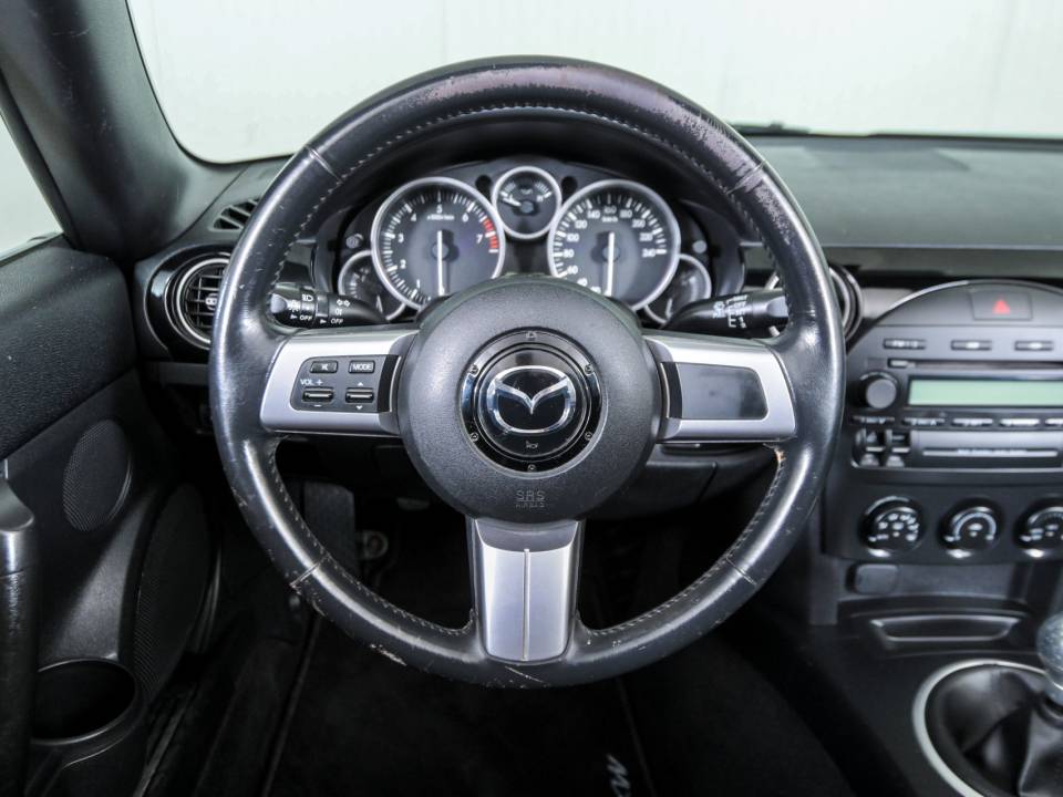 Imagen 8/50 de Mazda MX-5 1.8 (2007)