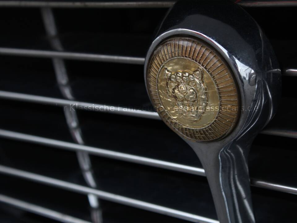 Afbeelding 7/28 van Jaguar E-Type V12 (2+2) (1971)