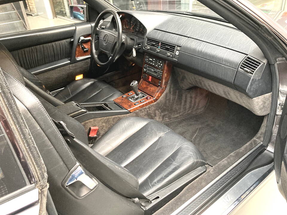 Image 12/49 of Mercedes-Benz SL 280 (1995)