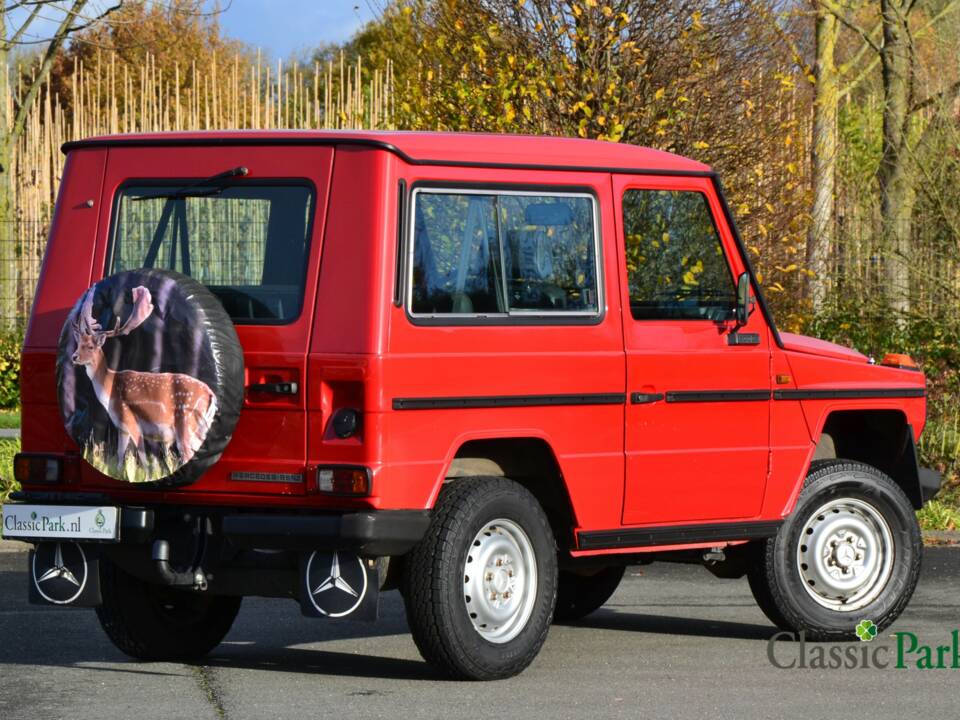 Image 5/50 of Mercedes-Benz 200 GE (SWB) (1987)