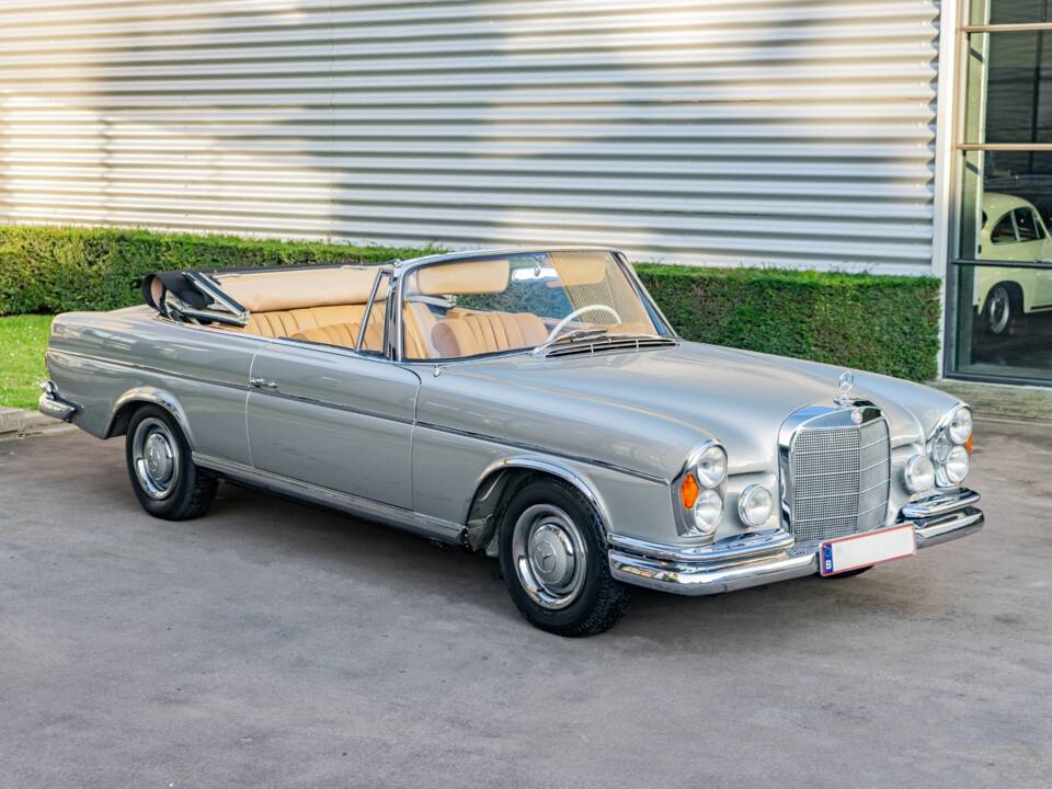 Bild 34/38 von Mercedes-Benz 300 SE (1966)