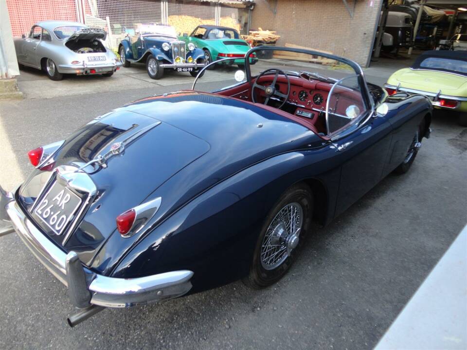 Bild 15/26 von Jaguar XK 150 SE OTS (1958)