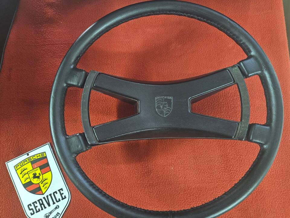 Image 17/79 of Porsche 912 (1969)