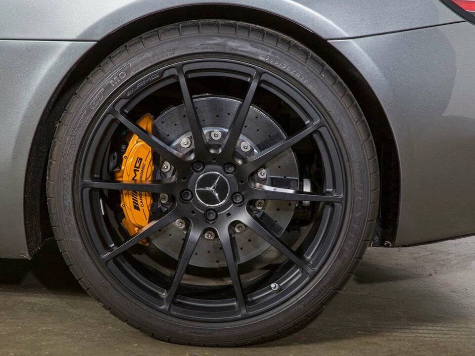 Image 14/31 of Mercedes-Benz SLS AMG GT Roadster (2014)
