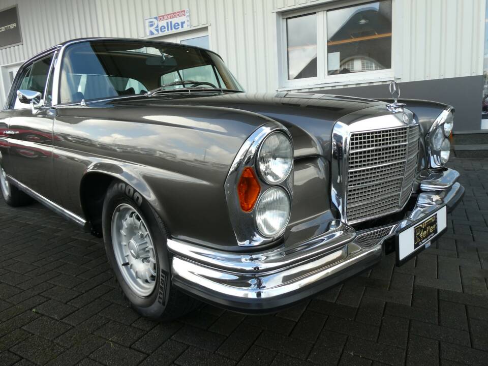 Bild 15/20 von Mercedes-Benz 280 SE 3,5 (1970)