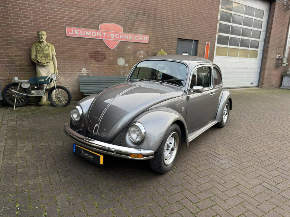 Image 2/16 of Volkswagen Beetle 1200 L (1985)