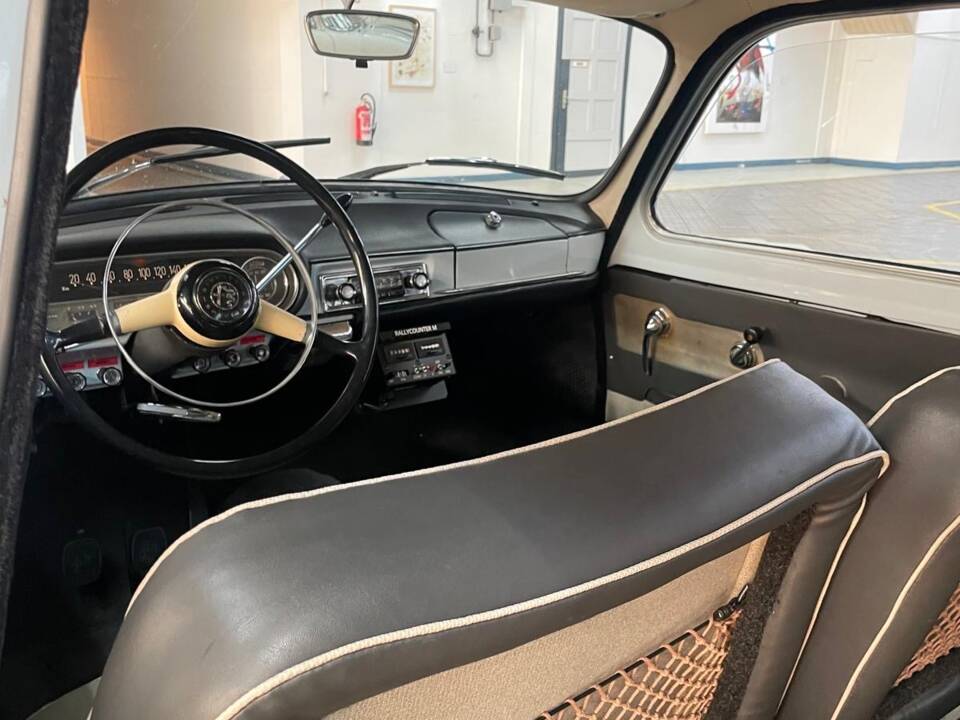 Image 38/87 of Alfa Romeo Giulietta TI (1963)