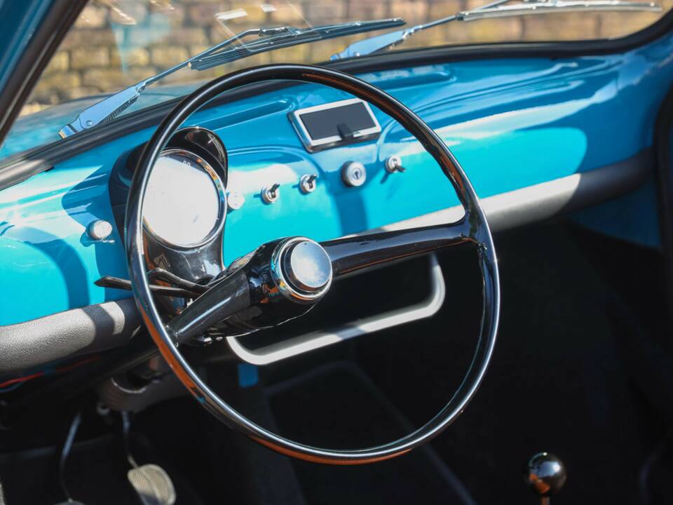 Bild 46/50 von FIAT 500 Moretti Minimaxi (1973)