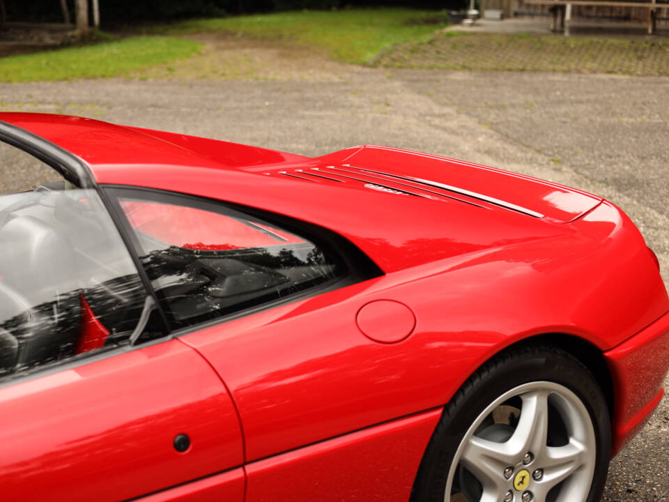 Immagine 50/76 di Ferrari F 355 F1 GTS (1997)