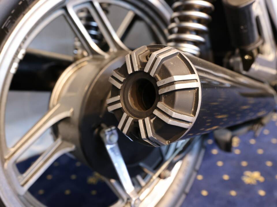 Immagine 17/29 di Yamaha XJ 650 Turbo (1986)