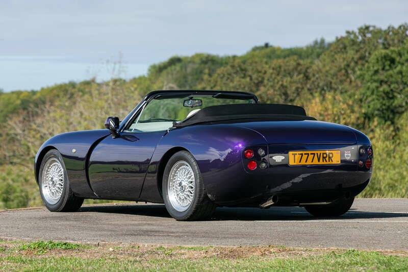 Image 4/41 of TVR Griffith 500 (2001)