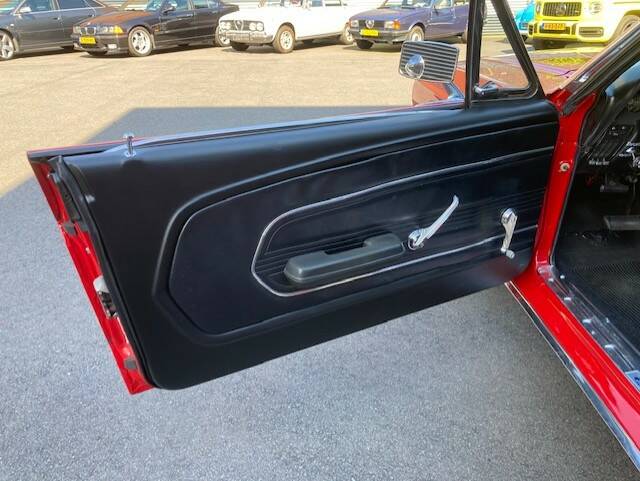 Image 14/23 of Ford Mustang 289 (1967)