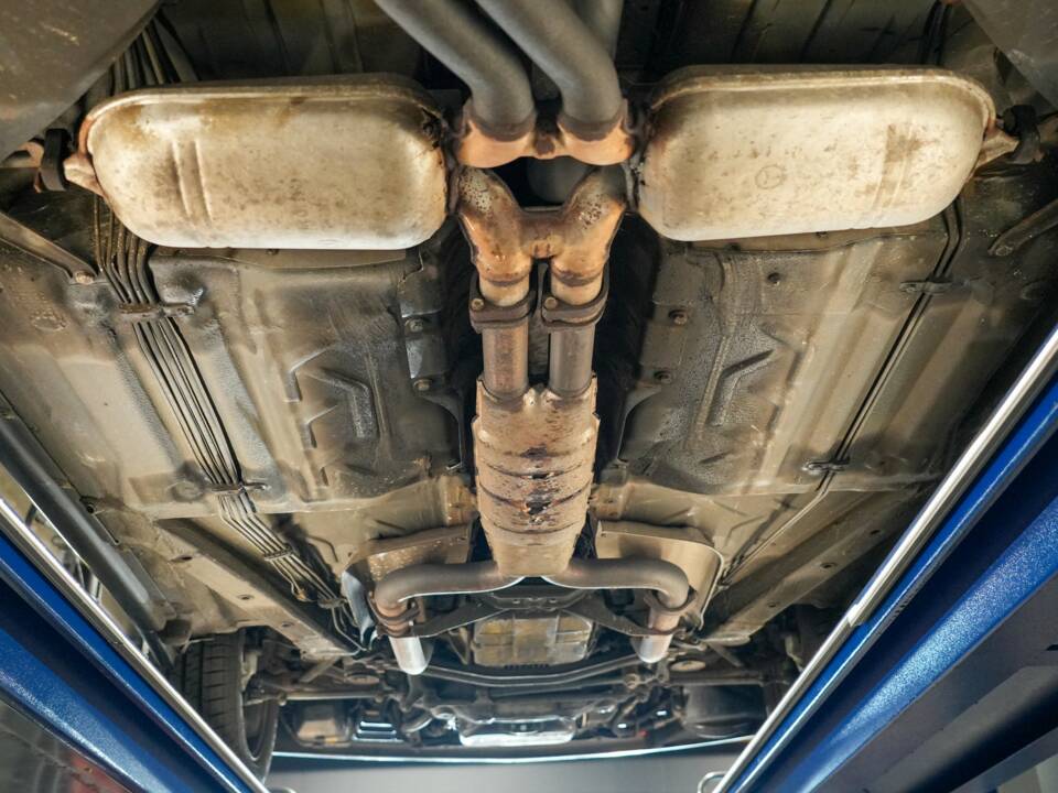 Image 31/41 of Mercedes-Benz 560 SEC (1990)