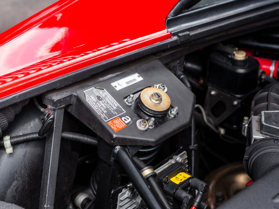Bild 30/56 von Ferrari 348 TB (1992)