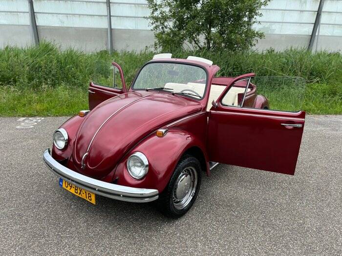 Image 4/7 de Volkswagen Coccinelle Speedster (1974)