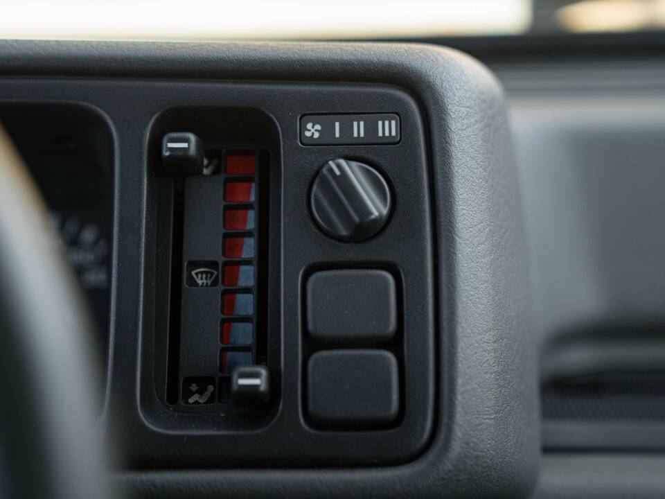 Image 47/50 of Rover 100 Cabriolet (1994)