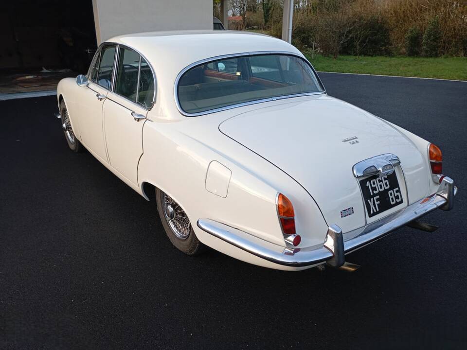 Imagen 5/8 de Jaguar S-Type 3.8 (1966)
