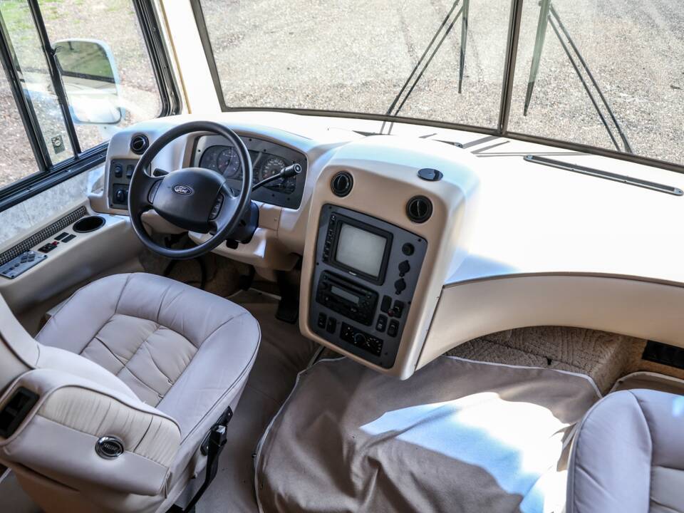 Image 41/48 of Newmar Scottsdale 3201 (2005)