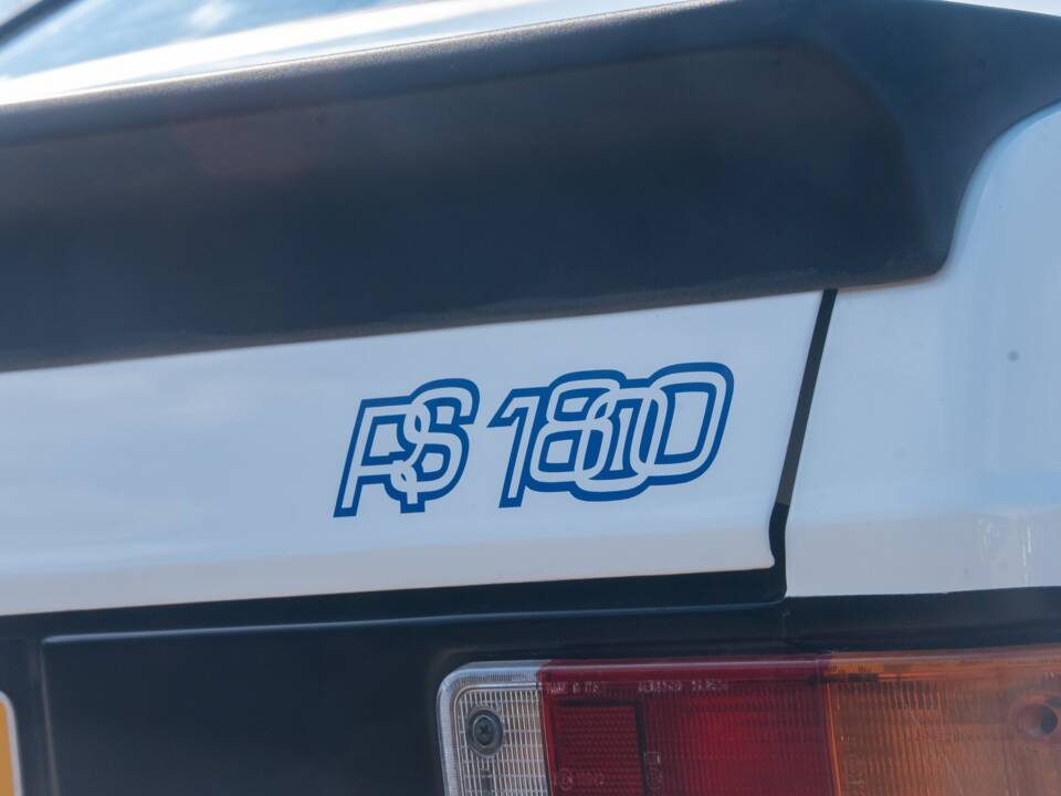 Immagine 15/61 di Ford Escort RS 1800 (1976)