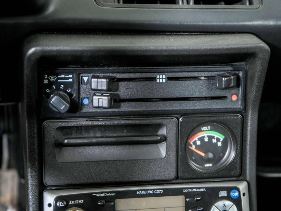 Bild 22/50 von Volkswagen Scirocco II 1.8 (1986)