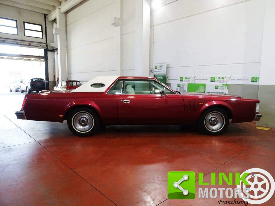 Image 6/10 de Lincoln Continental Mark V (1977)