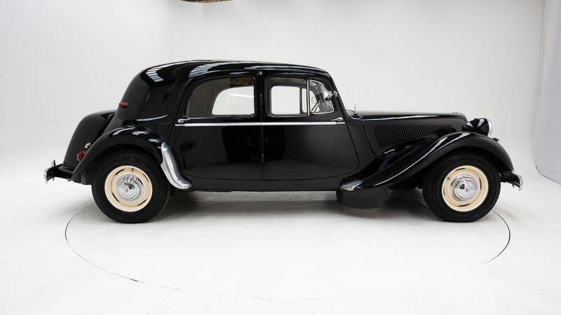 Imagen 9/15 de Citroën Traction Avant 15&#x2F;6 (1953)